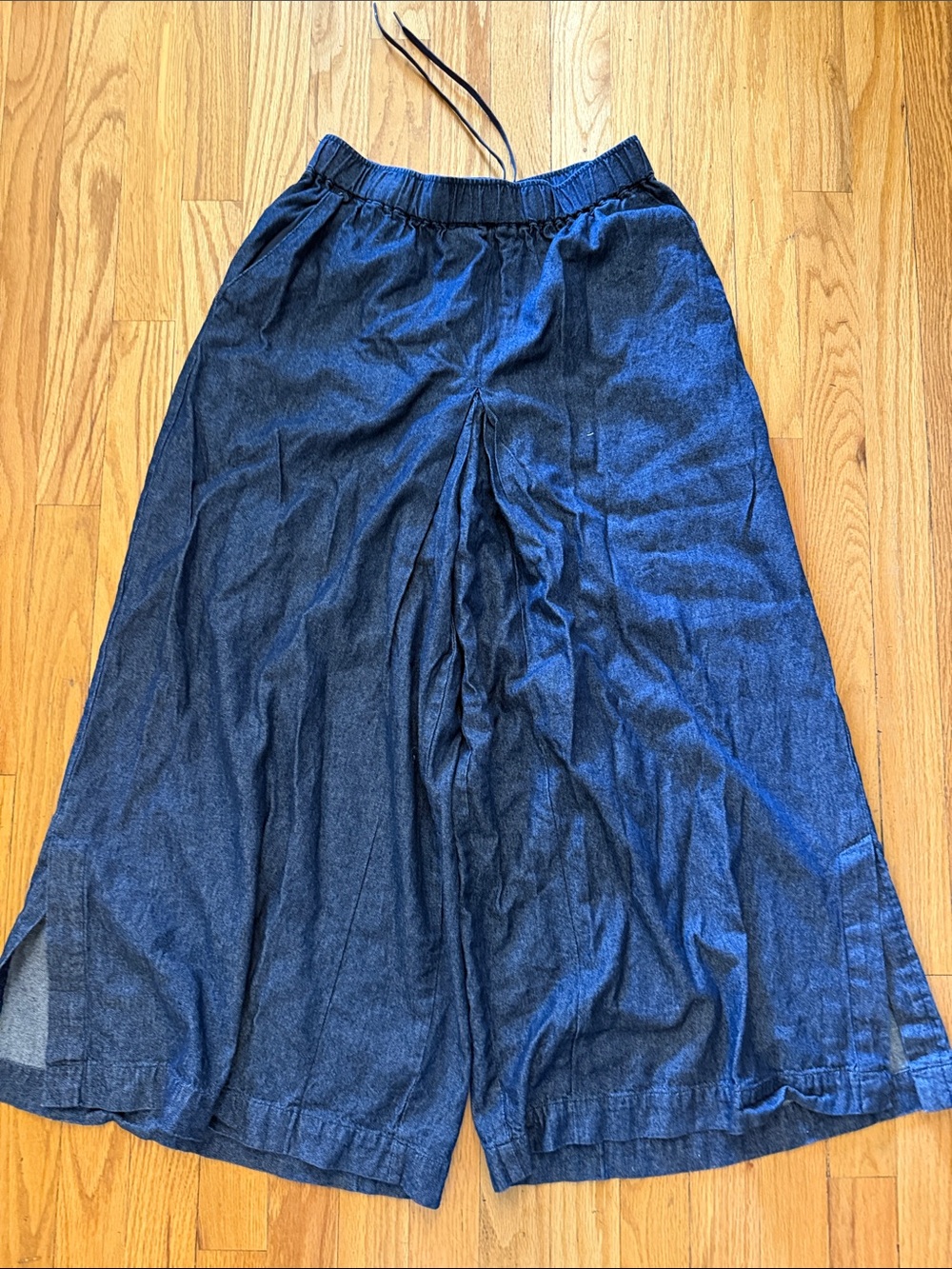Niko and sz L Wide Leg Chambray Gaucho Pants - Deep Indigo Blue great condition